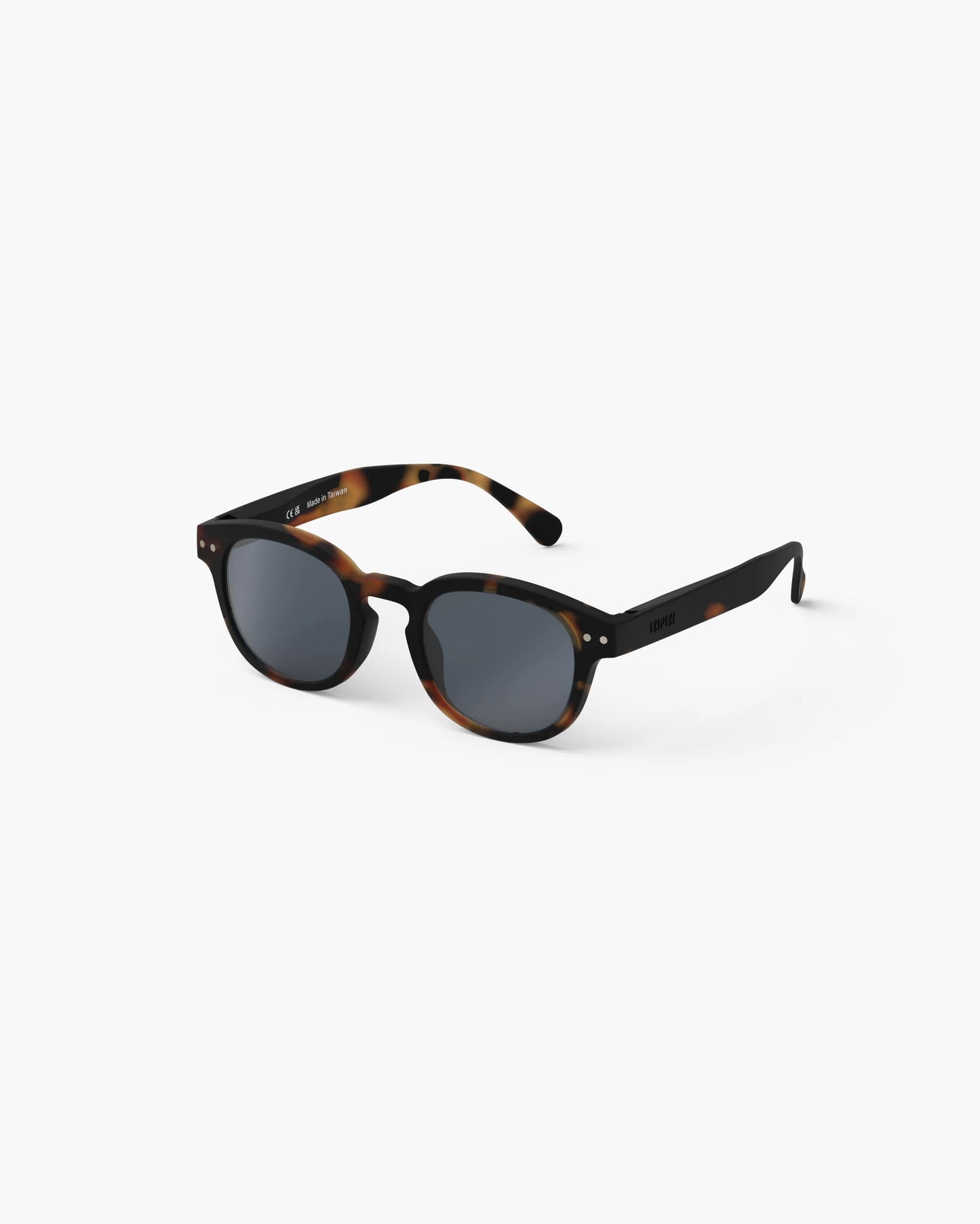 Kindersonnenbrille in Tortoise mit ergonomischem Gestell, Seitenansicht