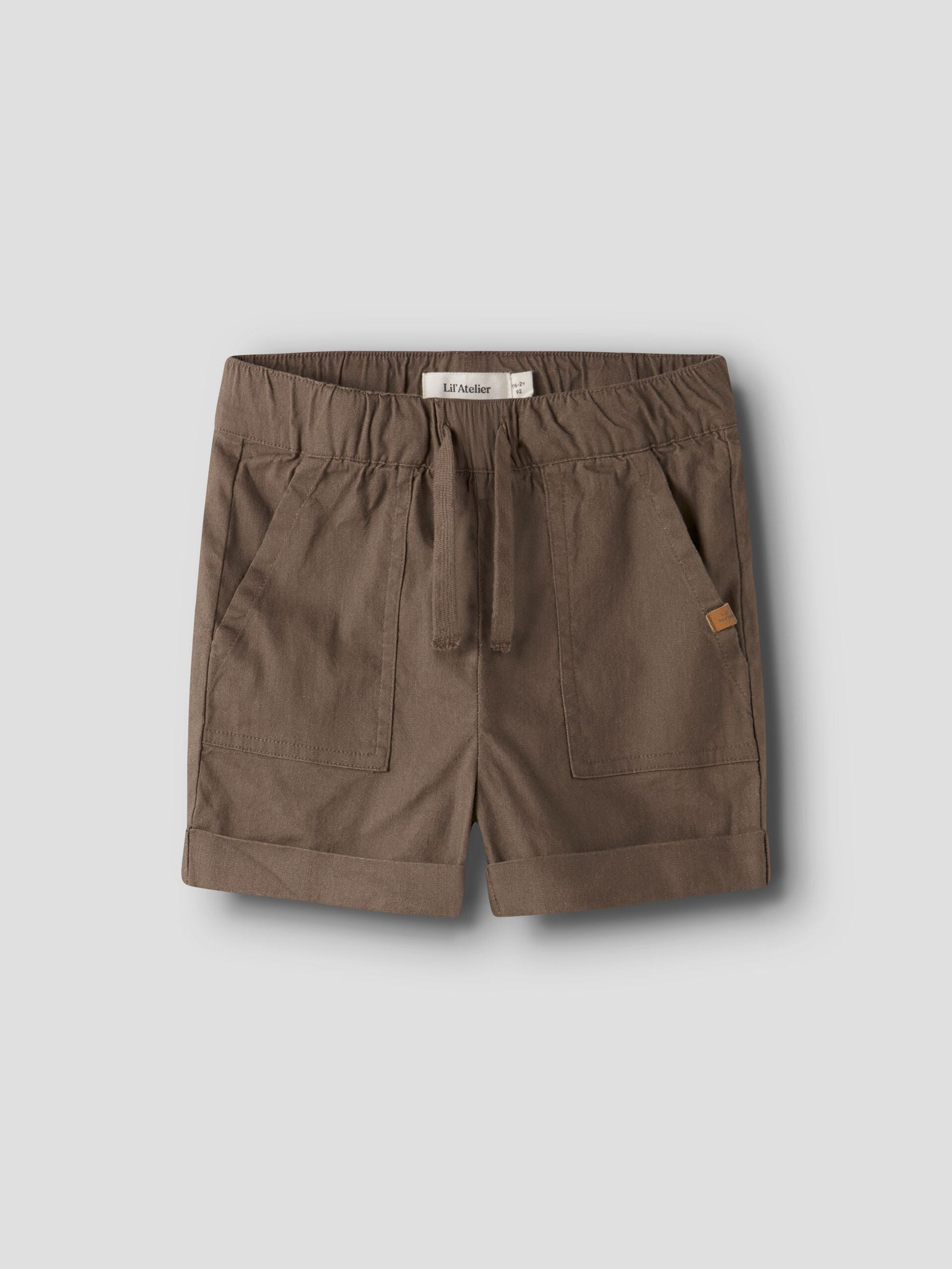 Braune Kinder Shorts aus Canvas Baumwolle von Lil Atelier bei Bärechind Winterthur Zürich Schweiz