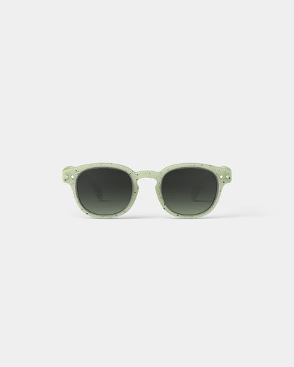 Kinder Sonnenbrille dyed green Izipizi frontal Ansicht Bärechind Winterthur Zürich Schweiz kaufen