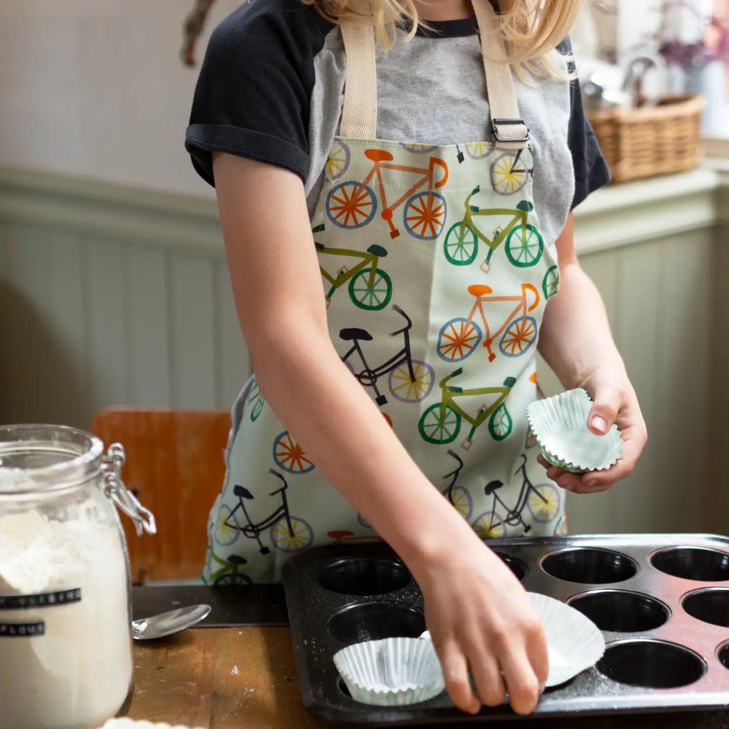 Kinderkochschürze Velo für Kinder von 2 bis 6 Jahren – ideal zum Backen und Kochen