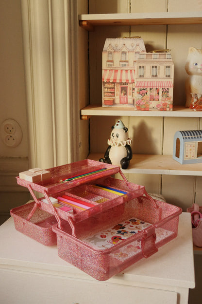 Bastelbox Glitter Rose im Kinderzimmer