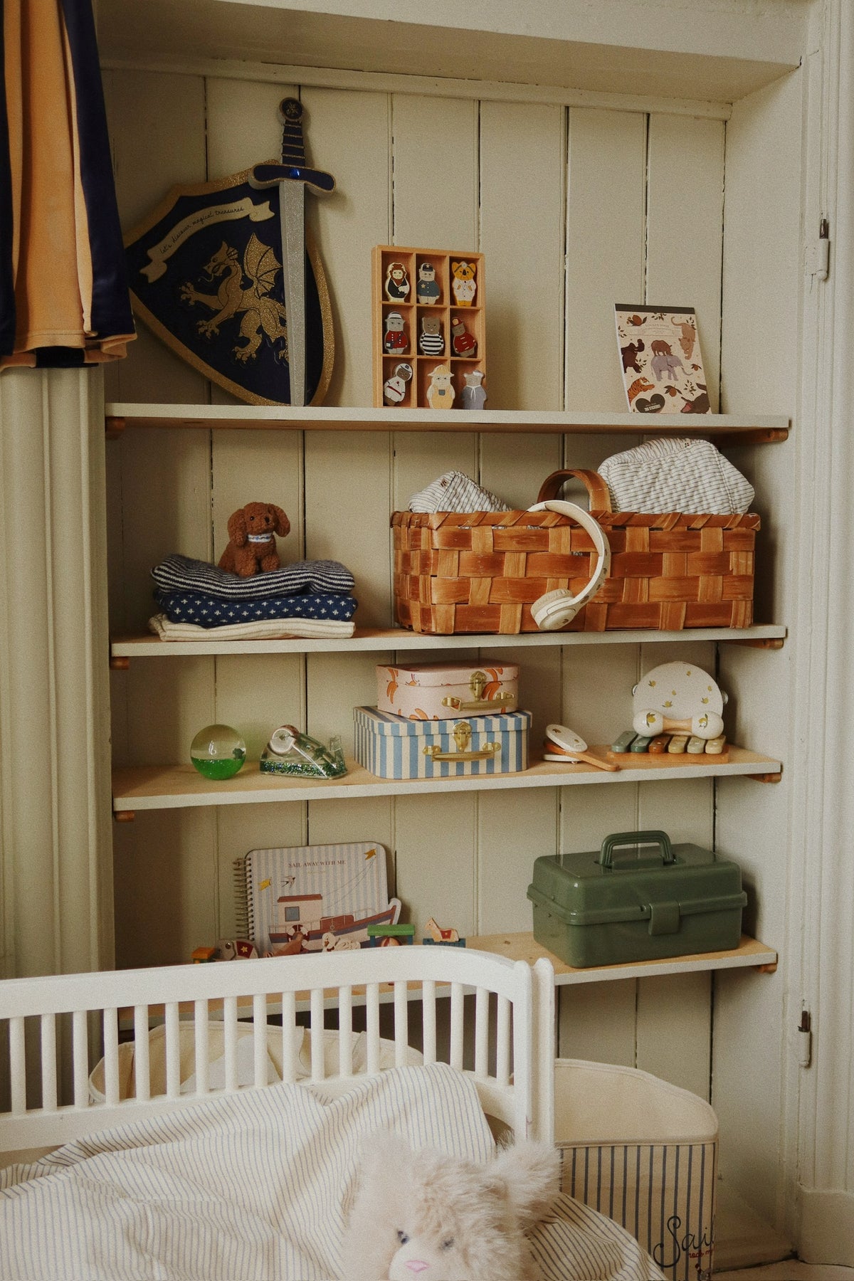 Bastelbox Olivine im Kinderzimmer