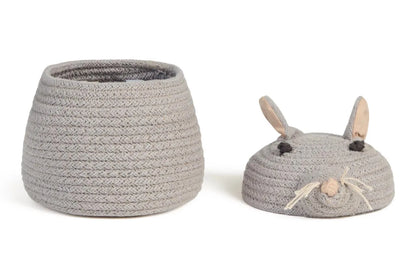 Zwei Aufbewahrungskörbe Renata the Rat in verschiedenen Grössen von Lorena Canals. Bärechind Winterthur Zürich Schweiz.