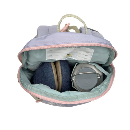 Innenansicht des LÄSSIG Kindergartenrucksacks Rainbow Pastel Lilac mit Trinkflaschenhalter bei Bärechind Winterthur Zürich Schweiz