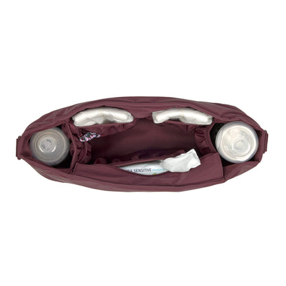Detailansicht des Lässig Kinderwagen Organizers in Dunkelrot