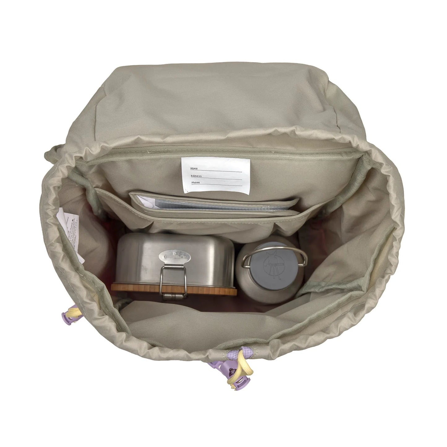 Geräumiges Innenfach des Lässig Wanderrucksacks Happy Trails Blume mit Platz für Znünibox, Trinkflasche und Wechselkleidung, im Bärechind Winterthur.