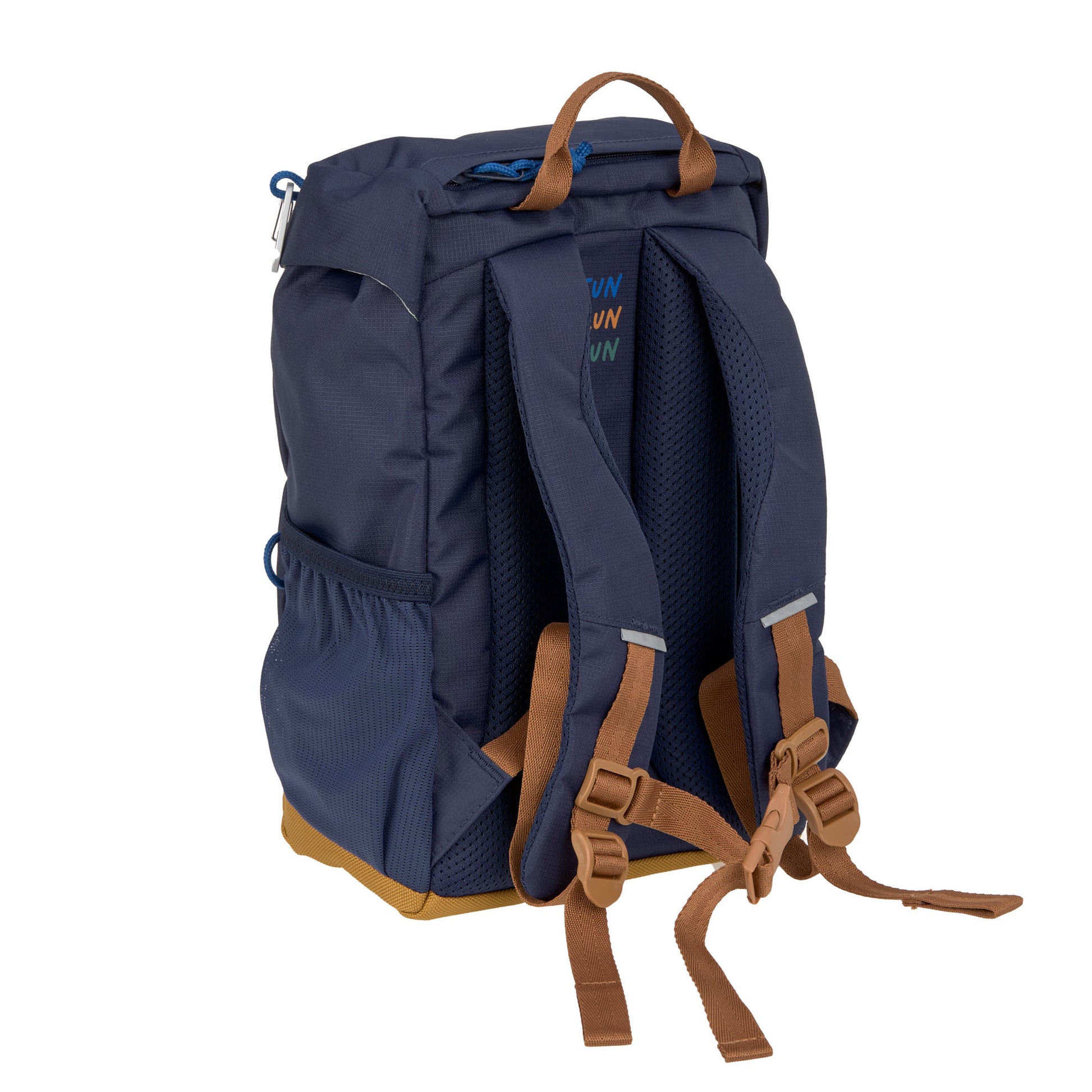 Seitenansicht des Lässig Wanderrucksacks Little Gang in Blau mit gepolsterten Trägern, im Bärechind Winterthur.