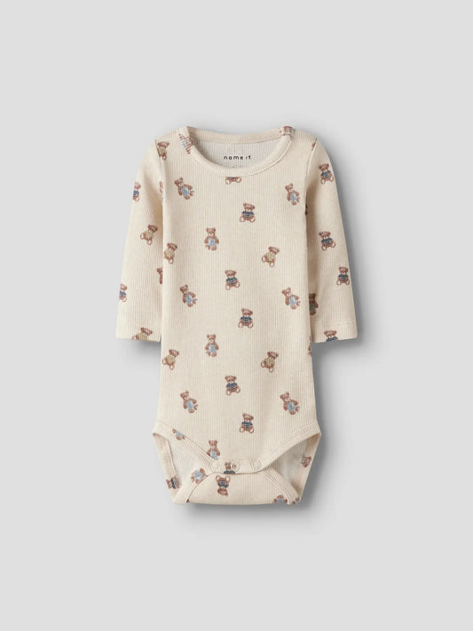Cremefarbener Langarmbody mit Teddybären-Print für Babys von name it im Bärechind Winterthur Zürich Schweiz