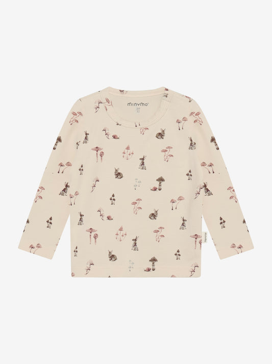Langarmshirt für Kinder in Sandfarbe mit Hasenprint, aus elastischer Baumwolle – erhältlich bei Bärechind Winterthur