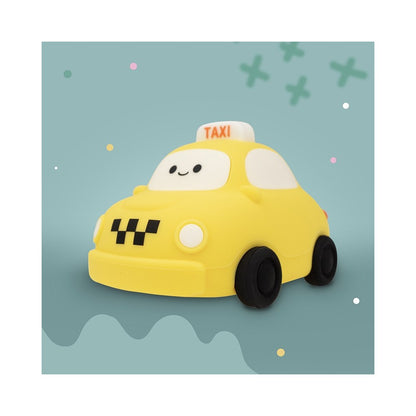 LED Nachtlicht in Form eines gelben Taxis aus Silikon, leuchtend im Kinderzimmer, erhältlich im Bärechind Winterthur Zürich Schweiz.
