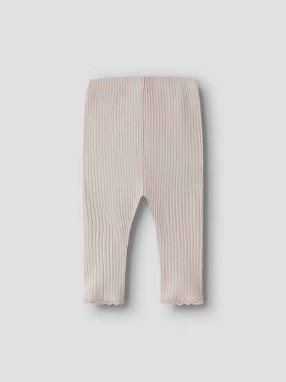NAME IT beige Baby Leggings mit Rippstruktur Rückansicht, im Bärechind Winterthur Zürich Schweiz kaufen