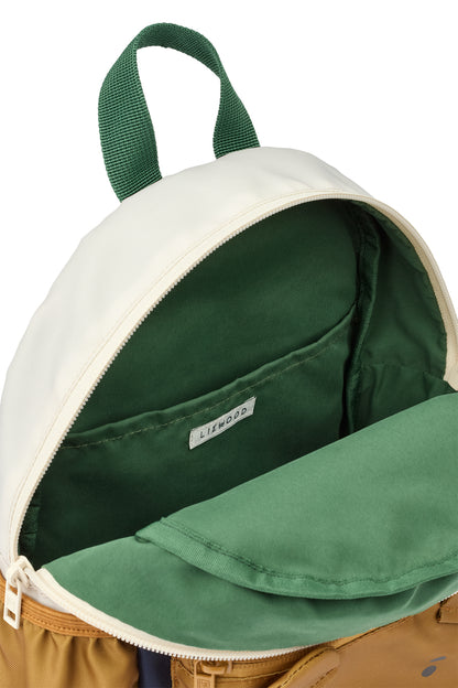 Innenansicht des Liewood Andreas Kinderrucksacks mit grünem Futter – Bärechind Winterthur.