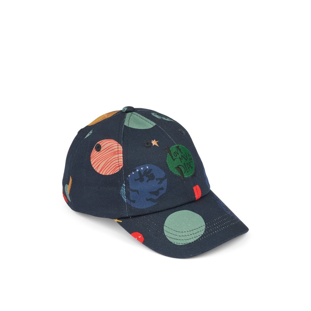 Liewood Danny Cap mit Universum-Print – Kinderkappe in Dunkelblau, Vorderansicht, erhältlich bei Bärechind Winterthur.