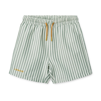 Liewood Duke Board Shorts für Kinder in Stripe Peppermint / Crisp White. UV-Schutz UPF 40+, schnelltrocknend und mit elastischem Bund. Erhältlich in Winterthur, Zürich, Schweiz.