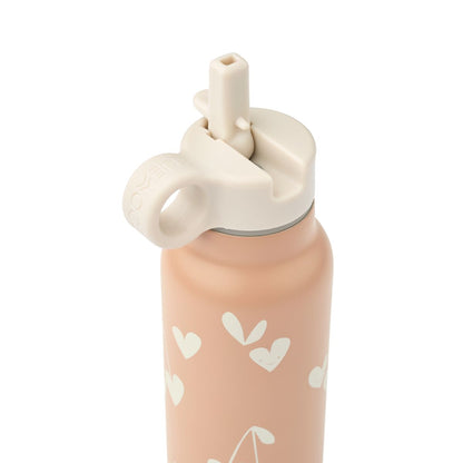 Detailansicht der Liewood Falk Edelstahl Trinkflasche mit auslaufsicherem Deckel – Bärechind Winterthur, Zürich, Schweiz.