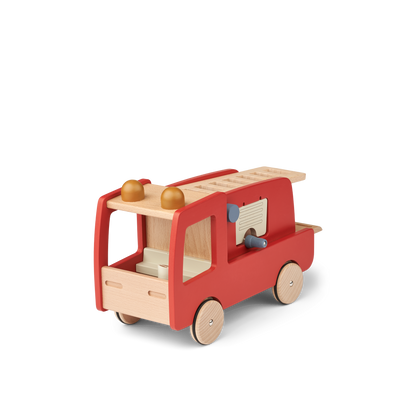 Detailansicht Liewood Feuerwehrauto Eigil, klassisches Holzspielzeug für Kinder – Bärechind, Winterthur, Schweiz.