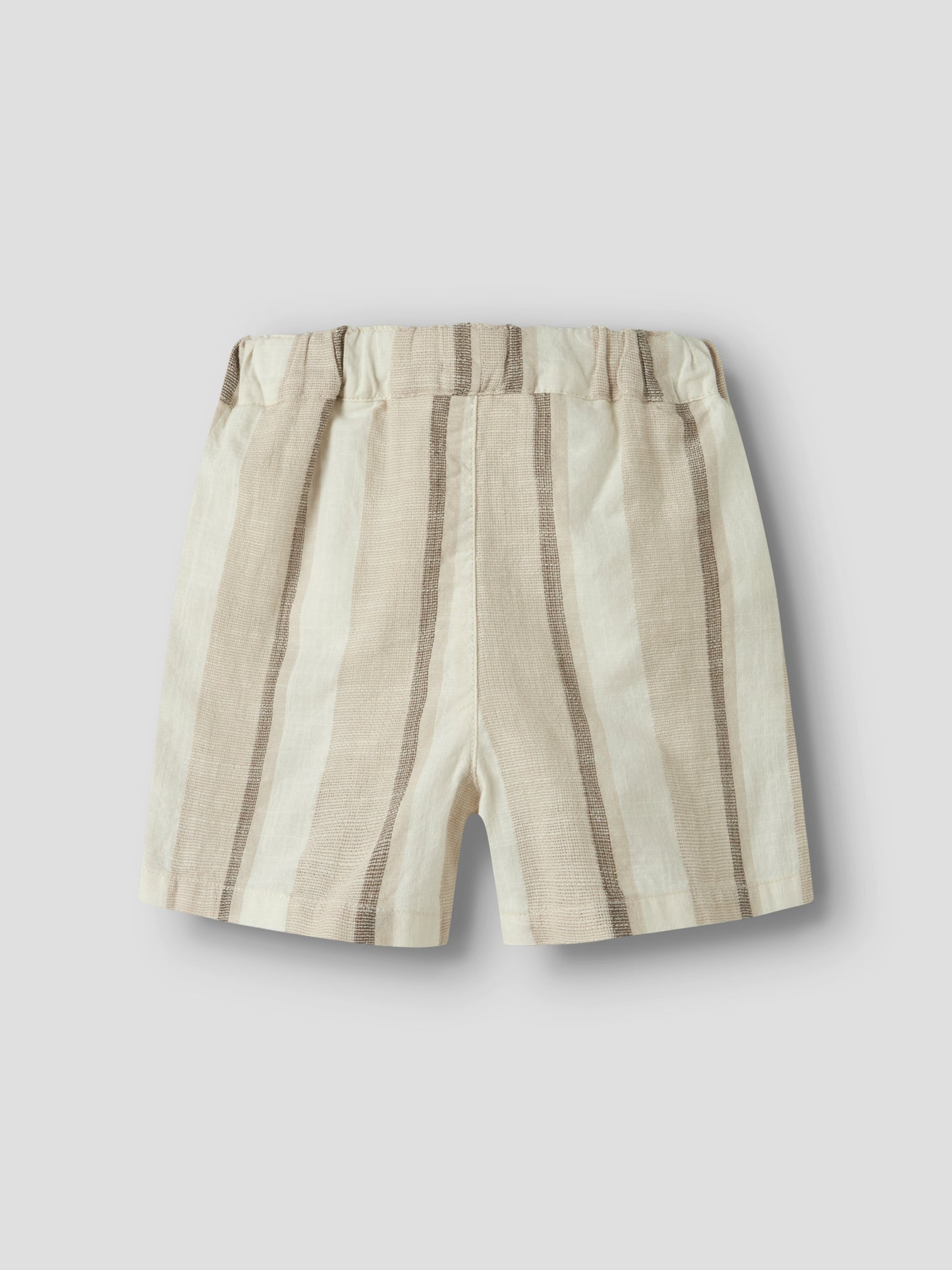 Rückansicht der Lil'Atelier Kinder Shorts mit Streifen bei Bärechind Winterthur, Zürich, Schweiz.