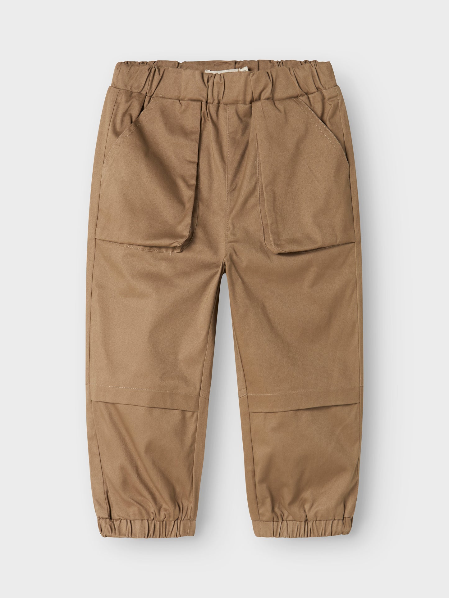 Stoffhose in Teak, Vorderansicht mit Seitentaschen