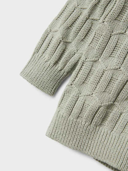 Detailansicht Lil'Atelier Pullover mit Strukturmuster – nachhaltig bei Bärechind in Winterthur, Zürich Schweiz erhältlich.