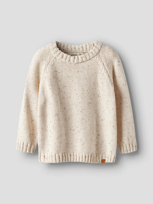 Vorderansicht des beigen LIL'ATELIER Pullovers aus Bio-Baumwolle – bei Bärechind in Winterthur, Zürich, Schweiz.