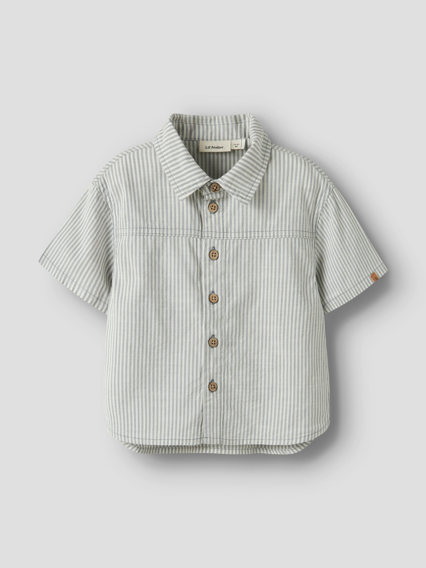 Kurzarm Kinderhemd mit Streifen aus Bio-Baumwolle von Lil’Atelier bei Bärechind in Winterthur, Zürich, Schweiz