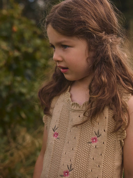 Beiges Strick Top mit Stickerei für Kinder von Lil’Atelier bei Bärechind in Winterthur, Zürich, Schweiz