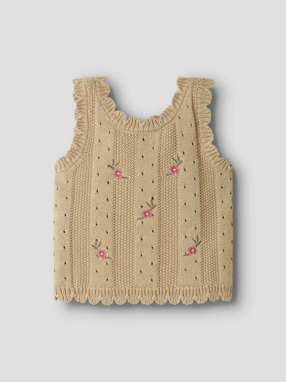Kinder Stricktop in Beige mit feiner Stickerei von Lil’Atelier, erhältlich bei Bärechind in Winterthur, Zürich, Schweiz