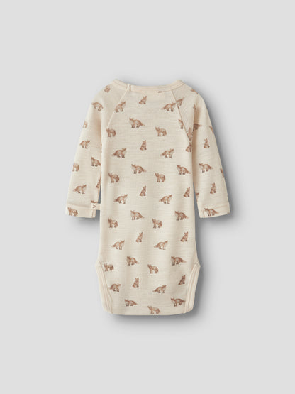 Rückansicht des Merino/Modal Langarmbodys mit Fuchsprint, Turtledove