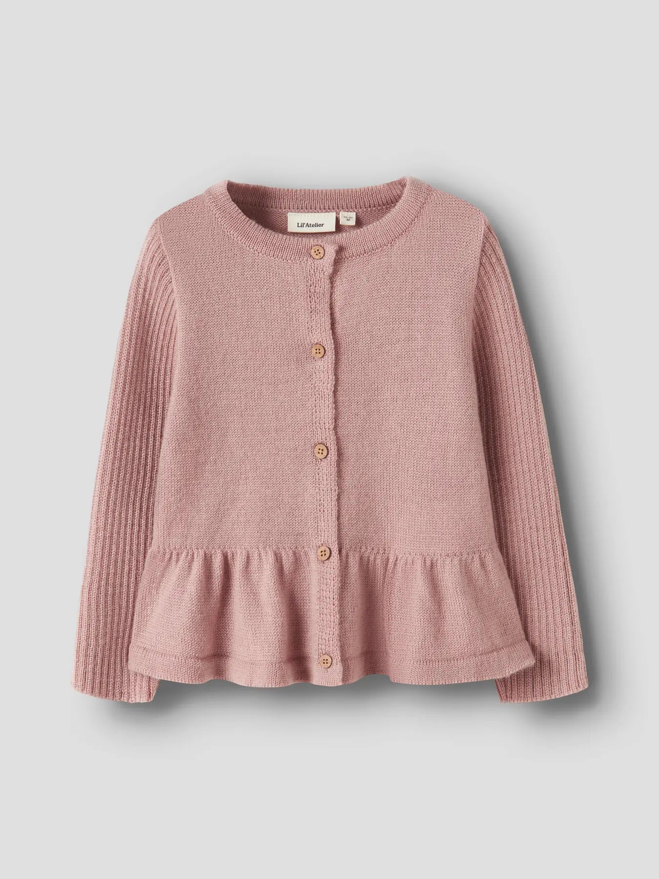 Merino Strickjacke mit Rüschen in Fawn, Vorderansicht