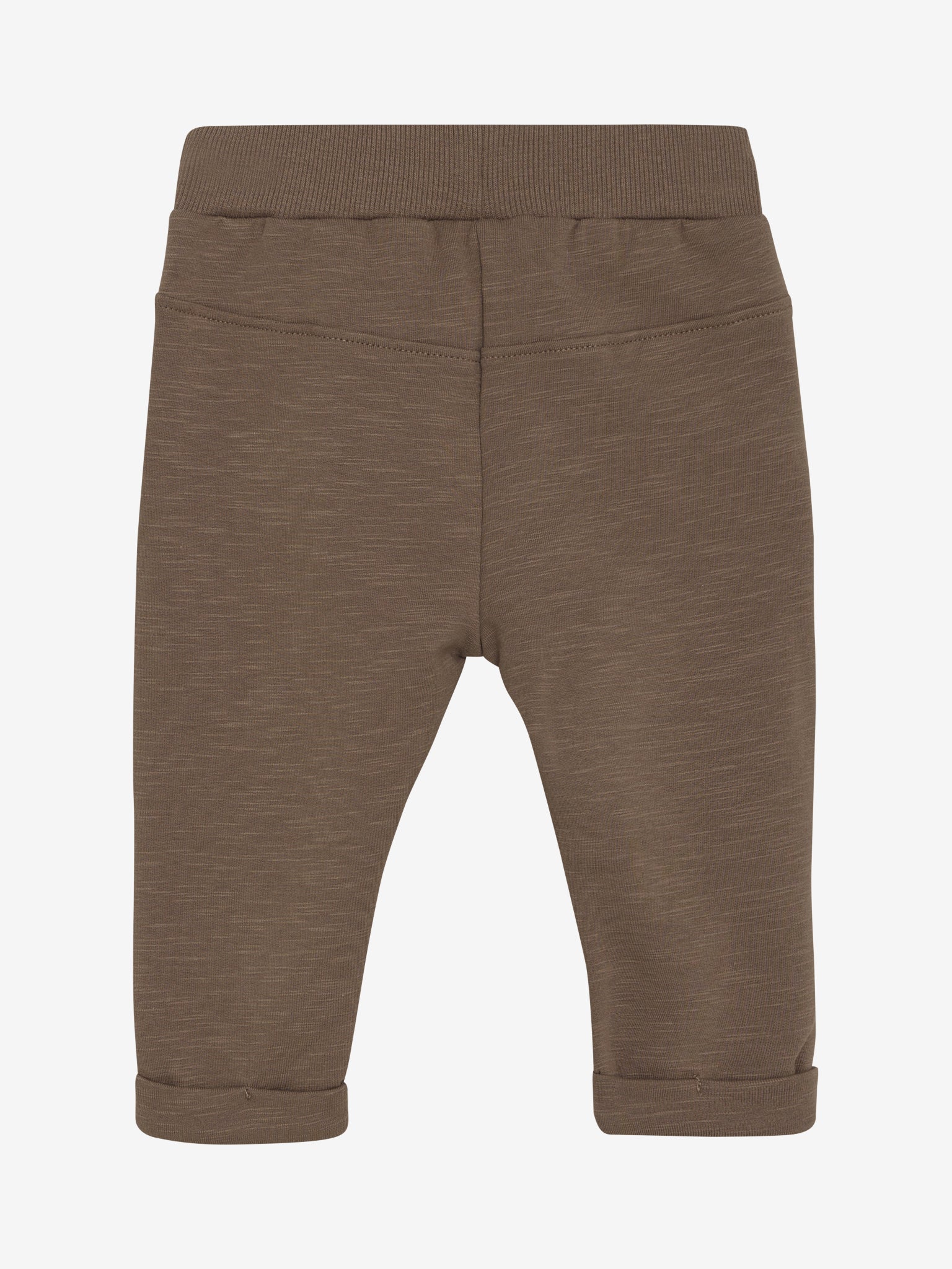 Rückseite der braunen Babyhose von Minymo – schlichte Bio-Baumwolle