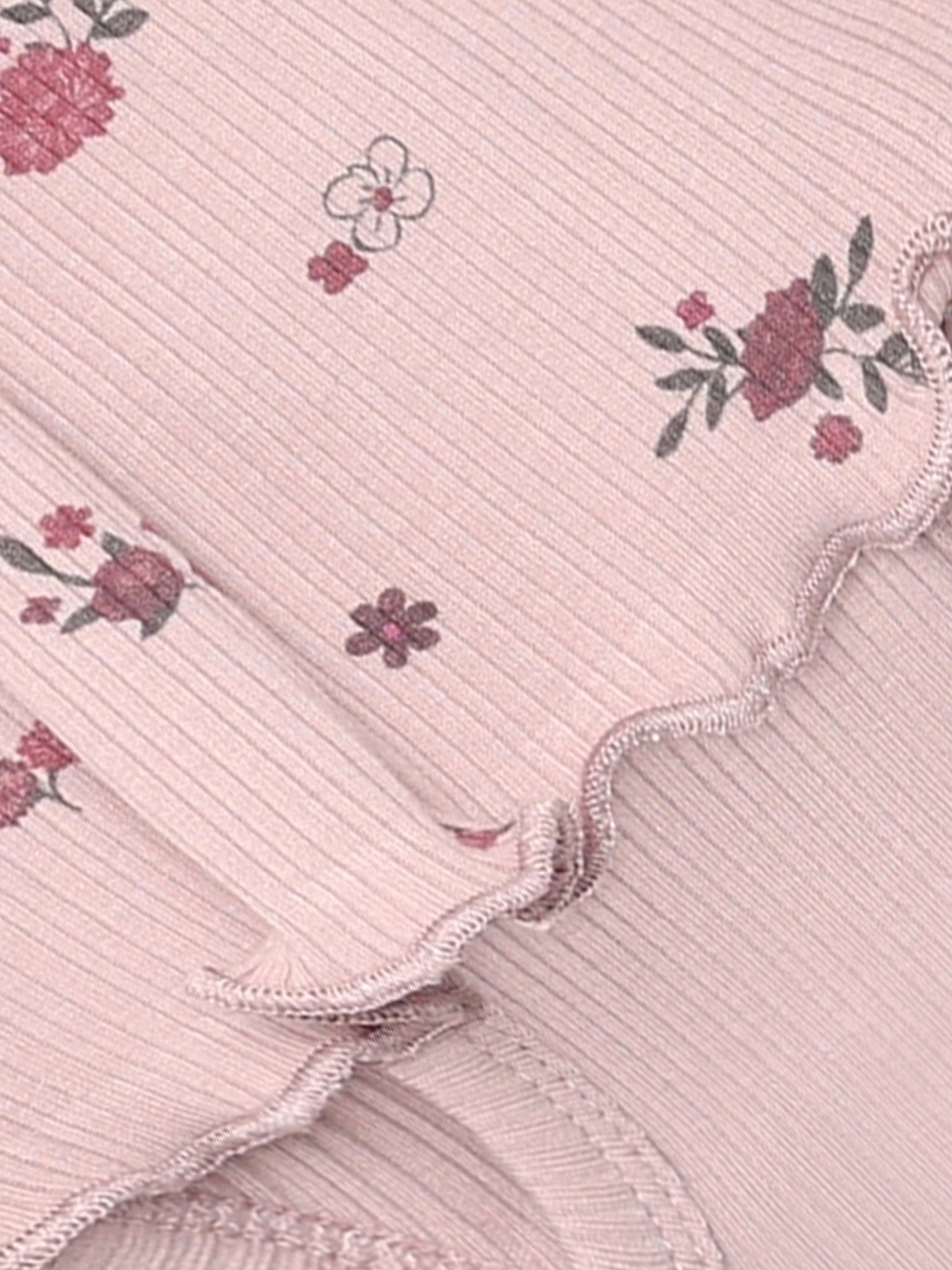 Minymo Bodykleid in Fawn, Detailansicht Blumenprint