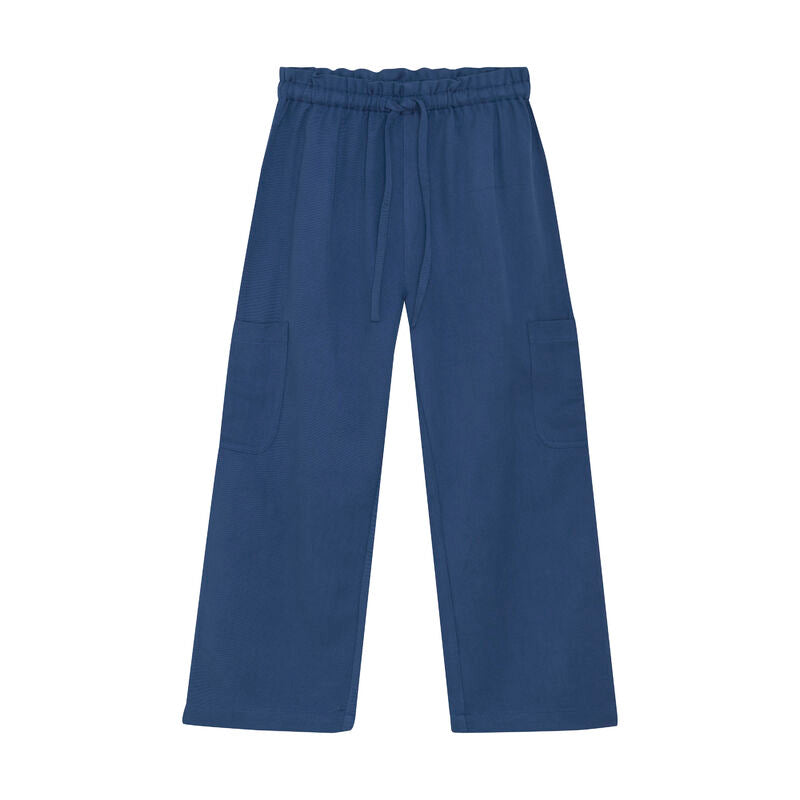 Minymo Kinderhose aus Lyocell in True Blue – Vorderansicht mit elastischem Bund