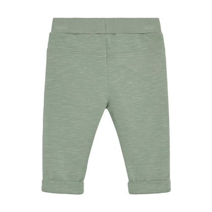 Rückansicht der grünen MINYMO Sweat Hose für Babys und Kleinkinder, Kinderladen Bärechind Winterthur Schweiz