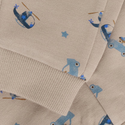 Detailaufnahme des Fahrzeugprints der Minymo Sweathose bei Bärechind