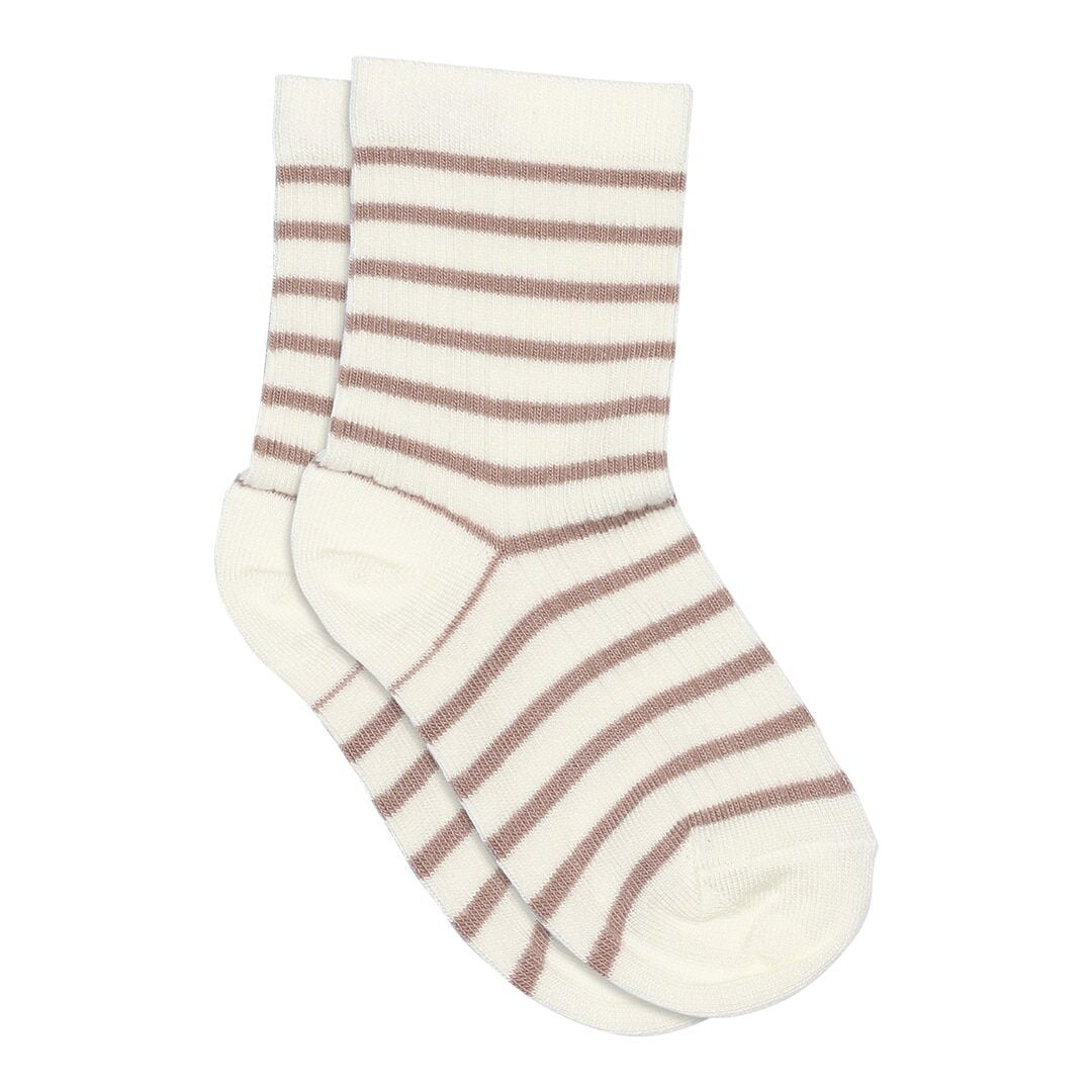 Kallie Socken von MP Denmark mit Streifenmuster in Wood Rose. Nachhaltige Bambus- und Baumwollsocken, erhältlich in Winterthur, Zürich, Schweiz.