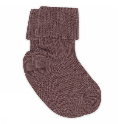 MP Denmark Merino Babysocken in Rose Taupe mit breitem Rippbündchen, Bärechind Winterthur, Zürich, Schweiz.