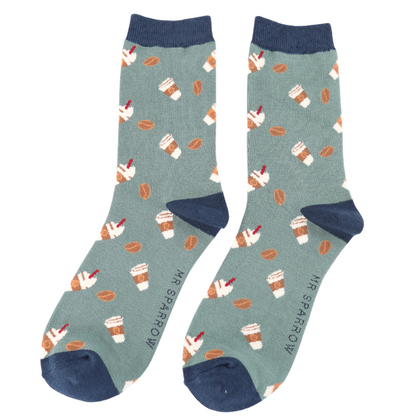 Grüne Mr Sparrow Herrensocken aus Bambus mit Kaffeebechern und Kaffeebohnen, erhältlich bei Bärechind Winterthur, Schweiz