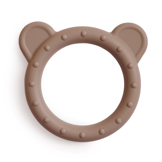 Mushie Beissring Bär aus Silikon – Zahnungshilfe für Babys, erhältlich im Bärechind, Winterthur, Zürich Schweiz.