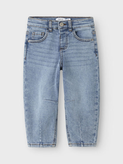 Kinder tragen NAME IT Jeans aus robustem Denim, Bärechind, Winterthur, Zürich Schweiz