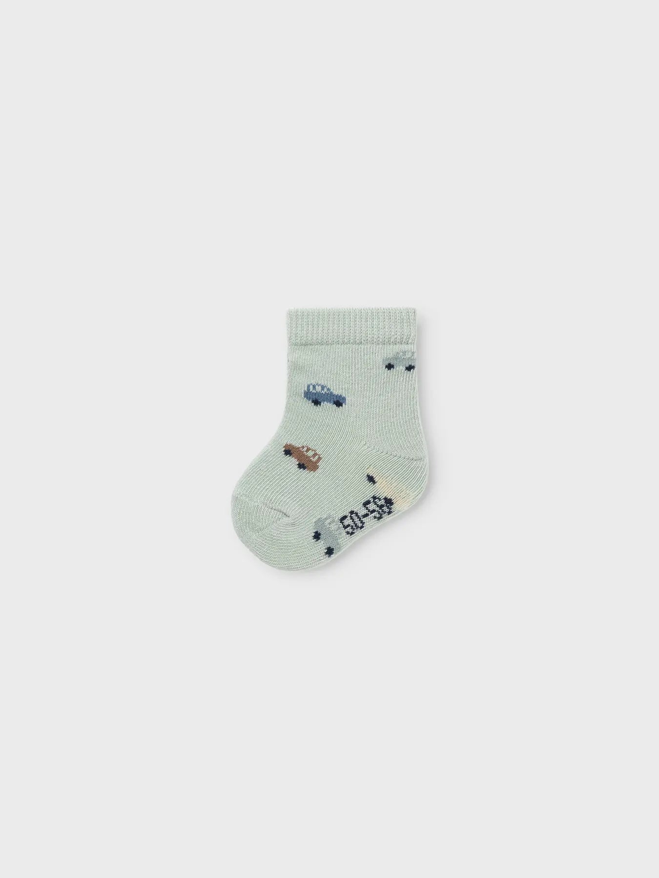 Kindersocke von NAME IT in Mintgrün mit kleinen Auto-Motiven – erhältlich bei Bärechind in Winterthur