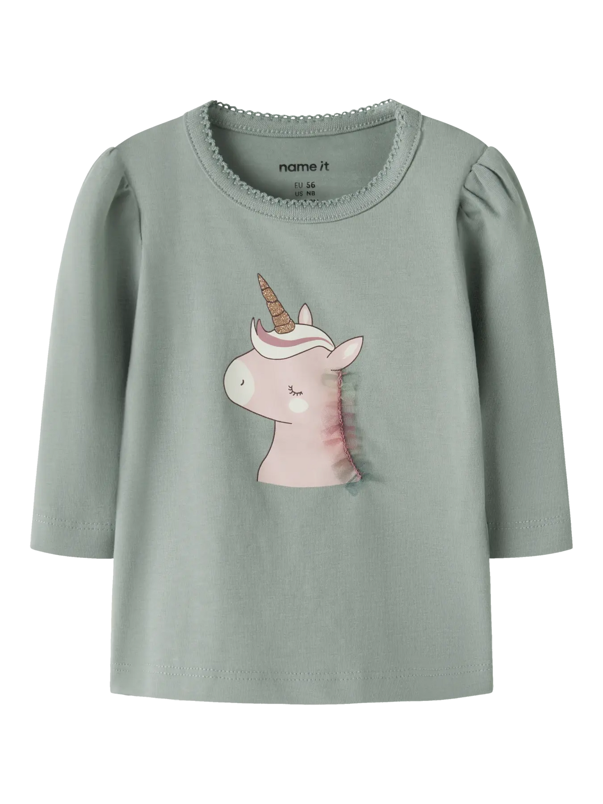 NAME IT Langarmshirt in Salbeigrün mit Einhornmotiv auf der Vorderseite.