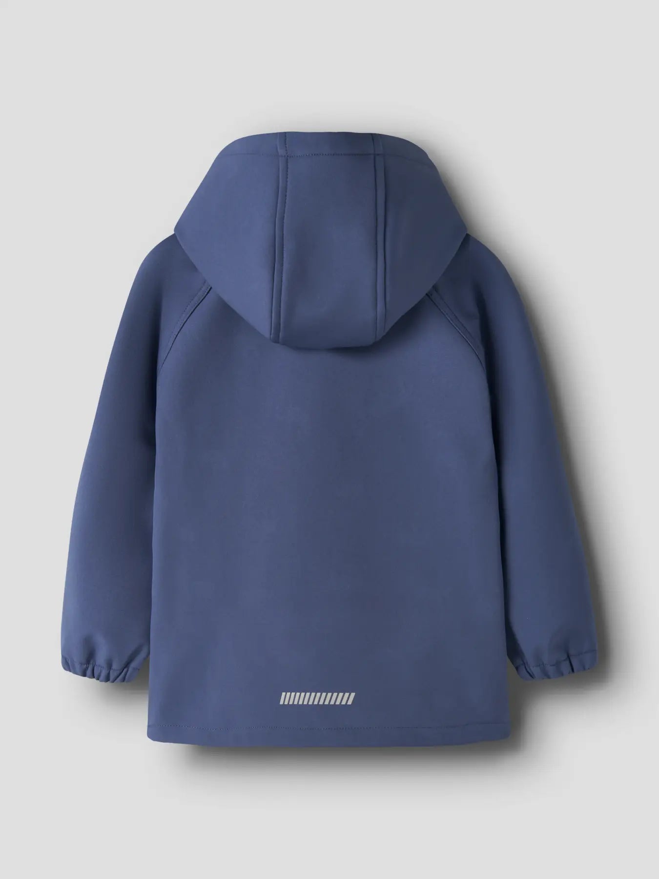 Dunkelblaue Name It Kinder Softshelljacke mit Kapuze von hinten