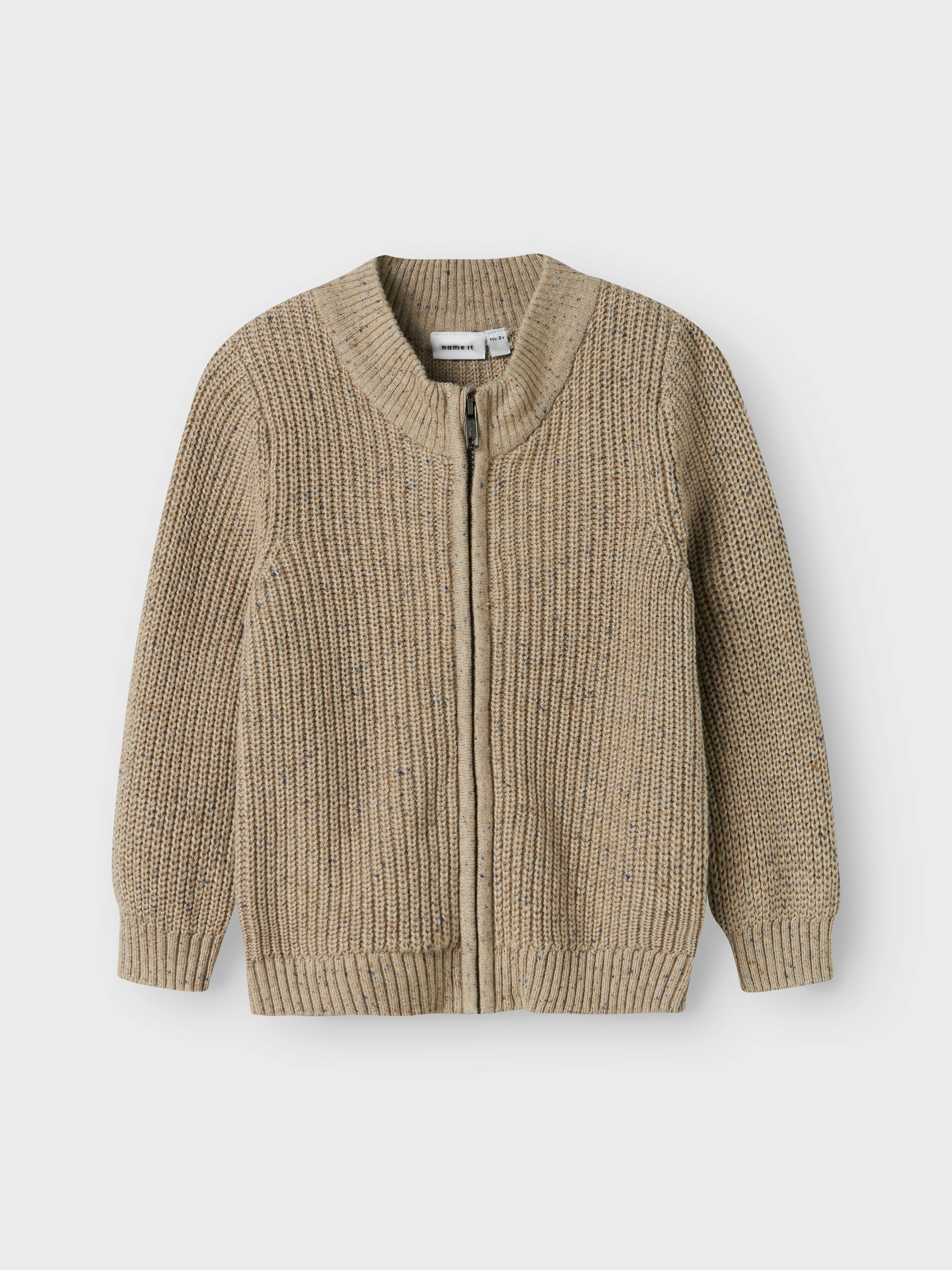 Vorderansicht vom NAME IT Strickpullover aus Bio-Baumwolle, beige meliert, Bärechind Winterthur, Zürich Schweiz.