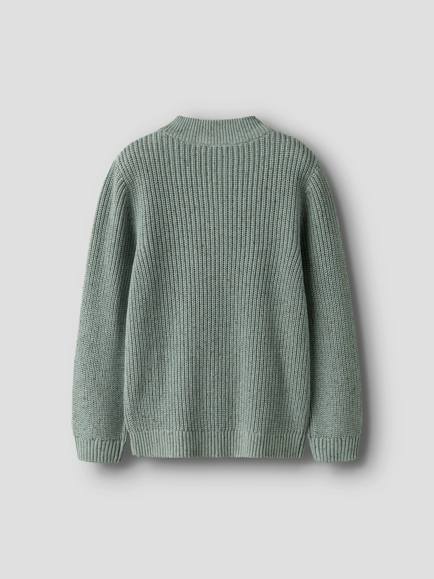  Rückansicht vom NAME IT Strickpullover aus Bio-Baumwolle, grün meliert, Bärechind Winterthur, Zürich Schweiz.