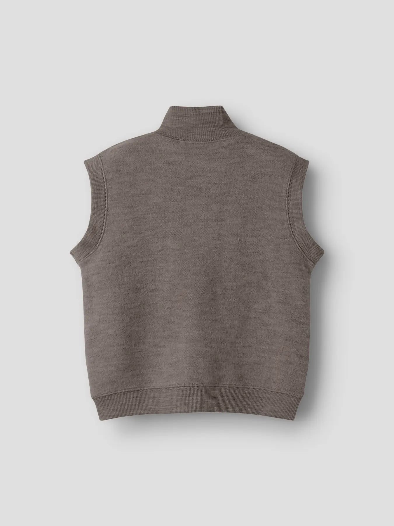 Rückansicht der Wollfleece Weste aus reiner Merinowolle