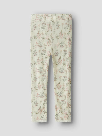Name it Needle Leggings Kinder mit Blumenmuster auf cremefarbenem Hintergrund