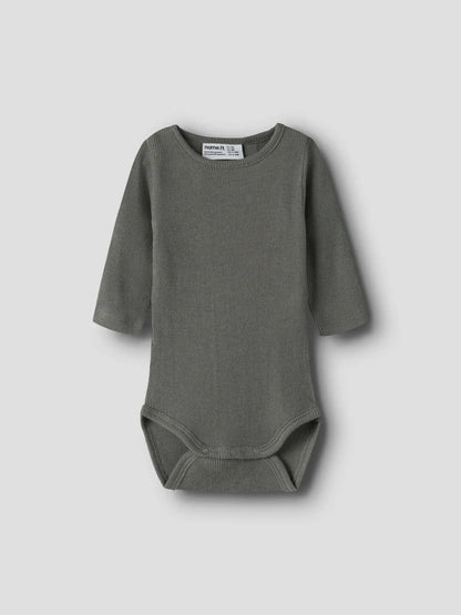 Name it Wolle-Seide Body in Mulled Basil, Vorderansicht