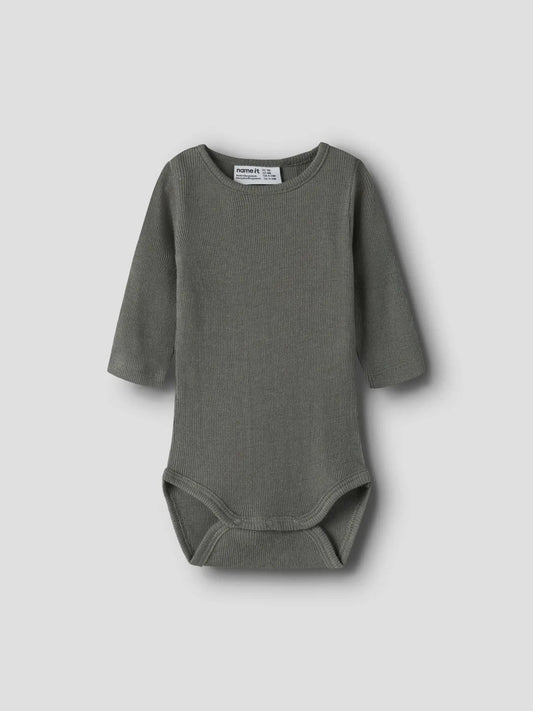 Name it Wolle-Seide Body in Mulled Basil, Vorderansicht