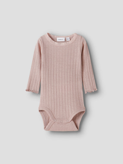 Name it Wolle-Seide Body in Violet Ice, Vorderansicht