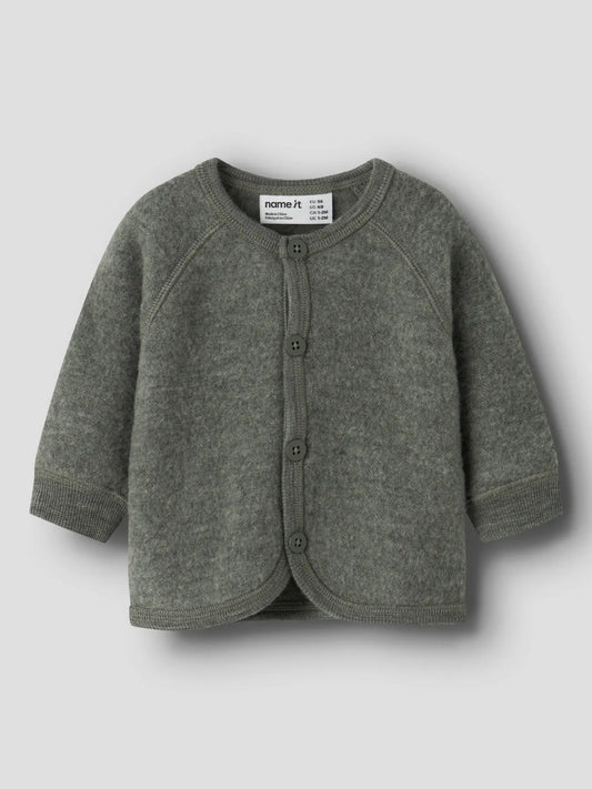 Name it Wollfleece Cardigan in Mulled Basil, Vorderansicht
